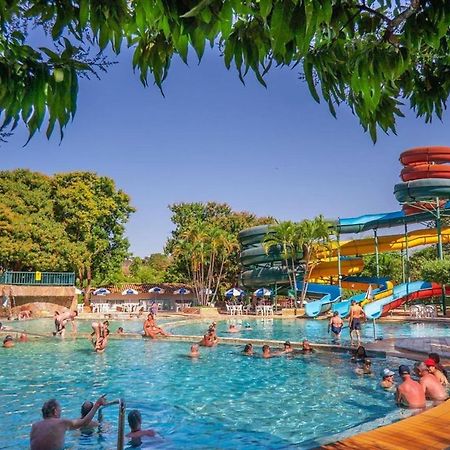 Diroma Resort Internacional Incluso 1 Acesso Ao Acqua Park Vulcao Caldas Novas Ngoại thất bức ảnh