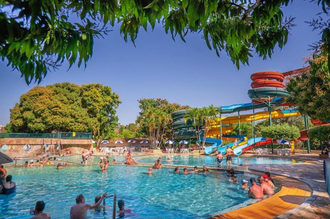 Diroma Resort Internacional Incluso 1 Acesso Ao Acqua Park Vulcao Caldas Novas Ngoại thất bức ảnh